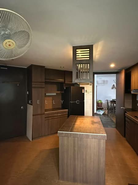Condominium for Sale at The Straits View Condominium - Kelly Chen - Kitchen - PropertyGuru.com.my