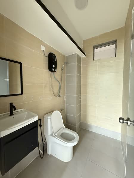 Apartment for Sale at Lake View Suites - Peggie Chua - PropertyGuru.com.my