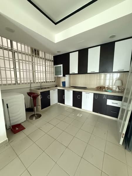 Apartment for Sale at Lake View Suites - Peggie Chua - PropertyGuru.com.my