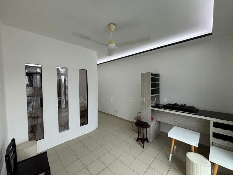 Apartment for Sale at Lake View Suites - Peggie Chua - PropertyGuru.com.my