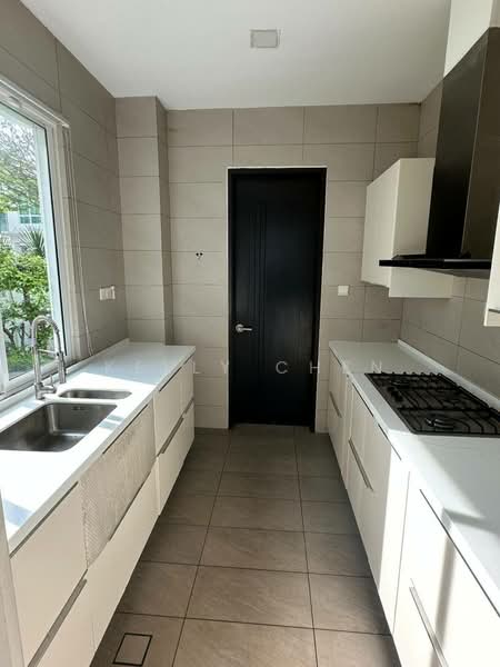 Bungalow for Sale in Senibong (Permas Jaya) - Kelly Chen - Kitchen - PropertyGuru.com.my