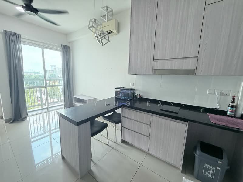 Service Residence for Rent at Plaza @ Kelana Jaya - Koo Ying Kang - Kitchen - PropertyGuru.com.my