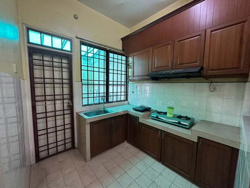 Semi-Detached House for Sale in Bandar Bukit Tinggi 2 (Klang) - Grace Pay Hoon Tan - Kitchen - PropertyGuru.com.my