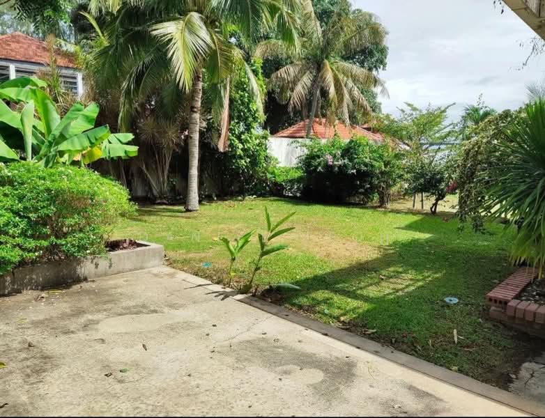 Bungalow for Rent in Seri Tanjung Pinang (Tanjung Tokong) - Daniel Teoh - Garden - PropertyGuru.com.my