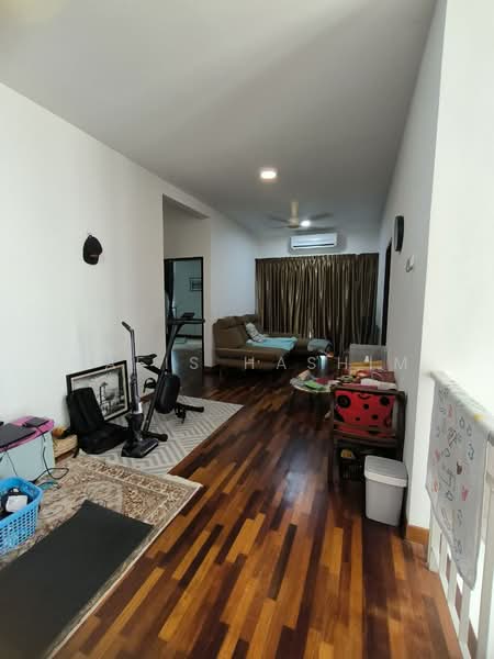 Rumah Berkembar untuk Dijual di Cyberjaya (Selangor) - Nafis Hashim - Living Room - PropertyGuru.com.my
