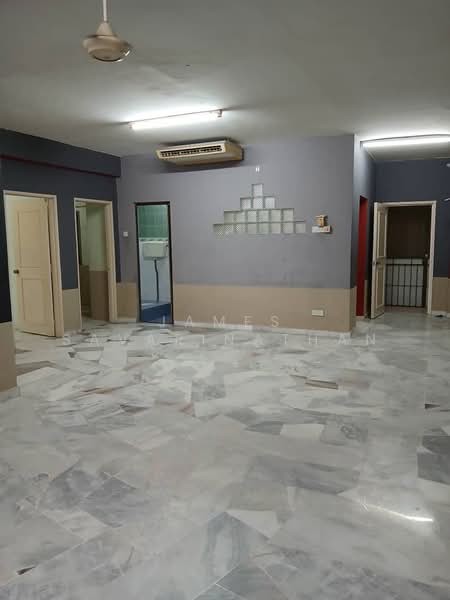 Pangsapuri untuk Disewa di Kenangan View - James Savarinathan - Living Room - PropertyGuru.com.my