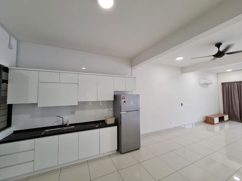 2-storey Terraced House for Sale in Horizon Hills (Iskandar Puteri (Nusajaya)) - KL Tan - Kitchen - PropertyGuru.com.my