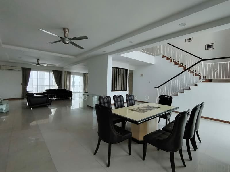 Kondominium untuk Dijual di Tanjung Beach Condominium - Vincent Koay - Living Room - PropertyGuru.com.my
