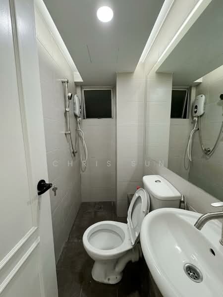 Kondominium untuk Disewa di Danau Idaman - Chris Sun - Bathroom - PropertyGuru.com.my