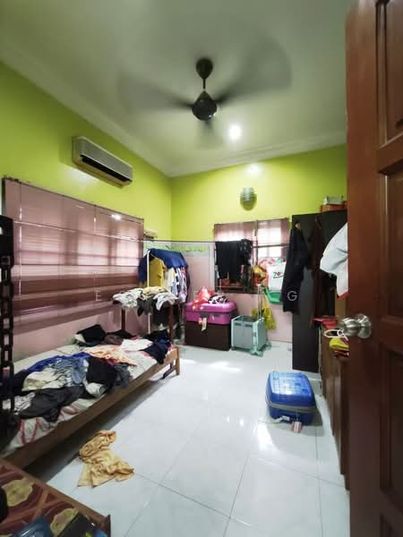 Rumah Banglo untuk Dijual di Taman Chi Liung (Klang) - Esther Ng - Bedroom - PropertyGuru.com.my