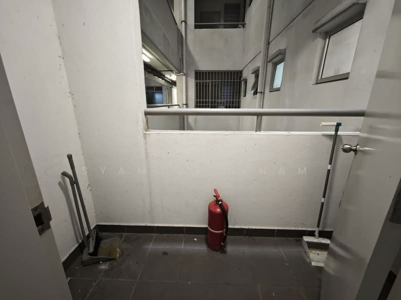 Pangsapuri untuk Dijual di Harmoni 1 - Syamsul Ilham - Balcony - PropertyGuru.com.my