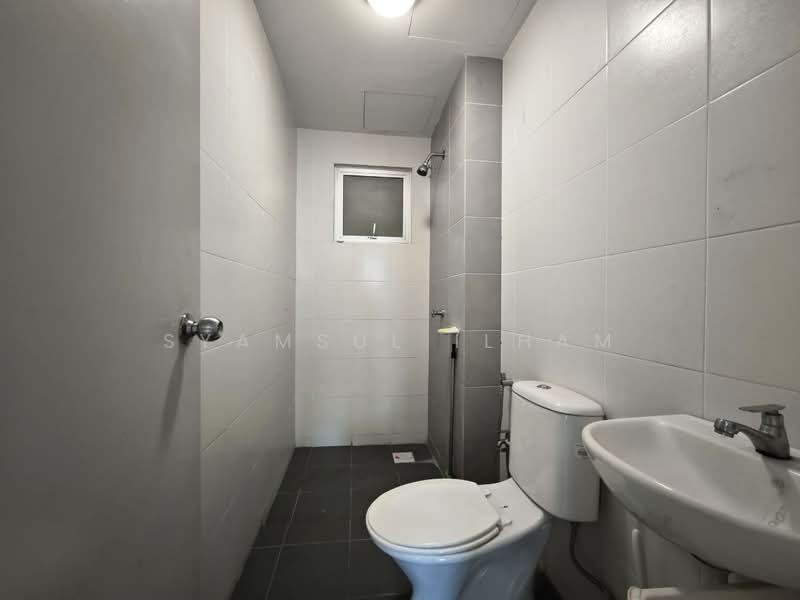Pangsapuri untuk Dijual di Harmoni 1 - Syamsul Ilham - Bathroom - PropertyGuru.com.my