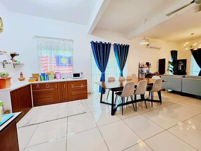 2-storey Terraced House for Sale in Seremban 2 (Negeri Sembilan) - Adliyana Hasan - Dining Room - PropertyGuru.com.my