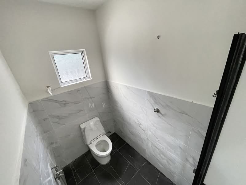 Bungalow for Rent in Taman Selayang Mutiara (Selayang) - MY Loh - Bathroom - PropertyGuru.com.my