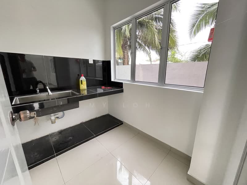 Bungalow for Rent in Taman Selayang Mutiara (Selayang) - MY Loh - Kitchen - PropertyGuru.com.my