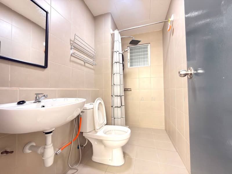 Condominium for Sale at Lakefront Residence - Mohamad Hanafi - PropertyGuru.com.my