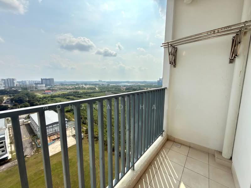 Condominium for Sale at Lakefront Residence - Mohamad Hanafi - PropertyGuru.com.my
