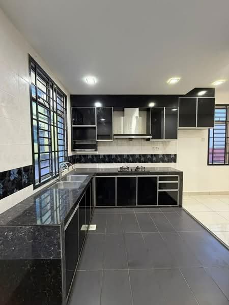 2-storey Terraced House for Sale in Taman Nusa Bestari (Iskandar Puteri (Nusajaya)) - Keith Shum - Kitchen - PropertyGuru.com.my