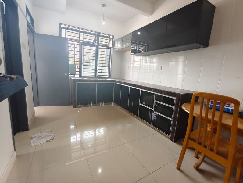 Rumah Teres 2 Tingkat untuk Dijual di Taman Bukit Tiram (Ulu Tiram) - June Tan - PropertyGuru.com.my