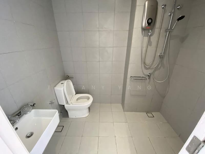 2-storey Terraced House for Sale in Bandar Country Homes (Rawang) - Tiffany Yang - Bathroom - PropertyGuru.com.my