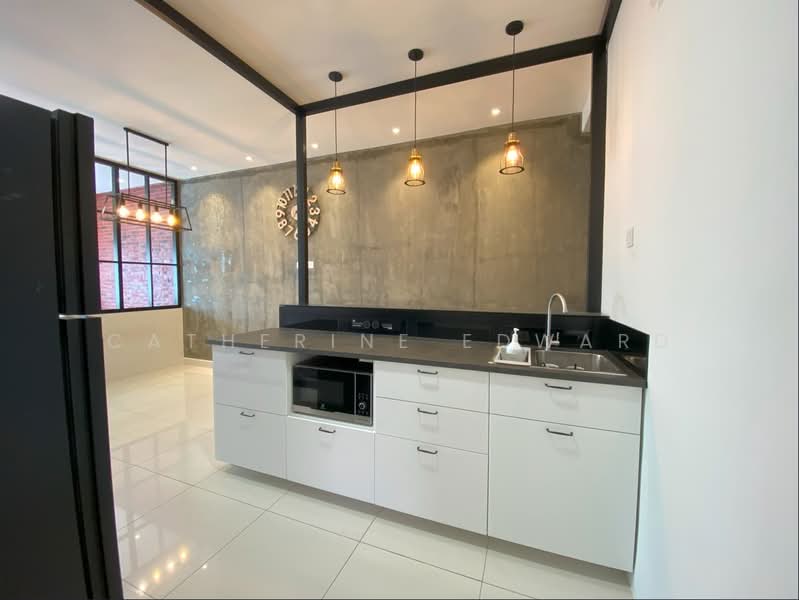 Townhouse for Rent in Taman Saujana Impian (Kajang) - Catherine Edward - Kitchen - PropertyGuru.com.my