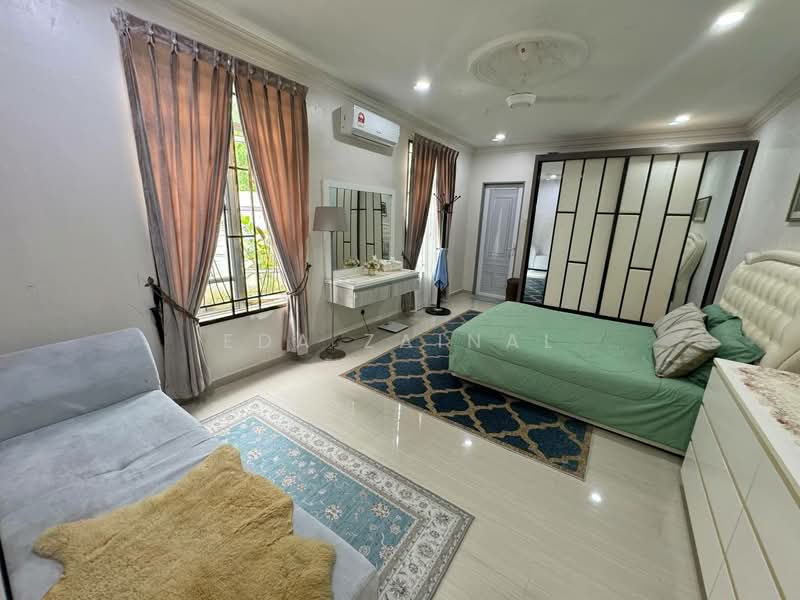 Terraced House for Sale in Kajang (Selangor) - Eda Zainal - Bedroom - PropertyGuru.com.my