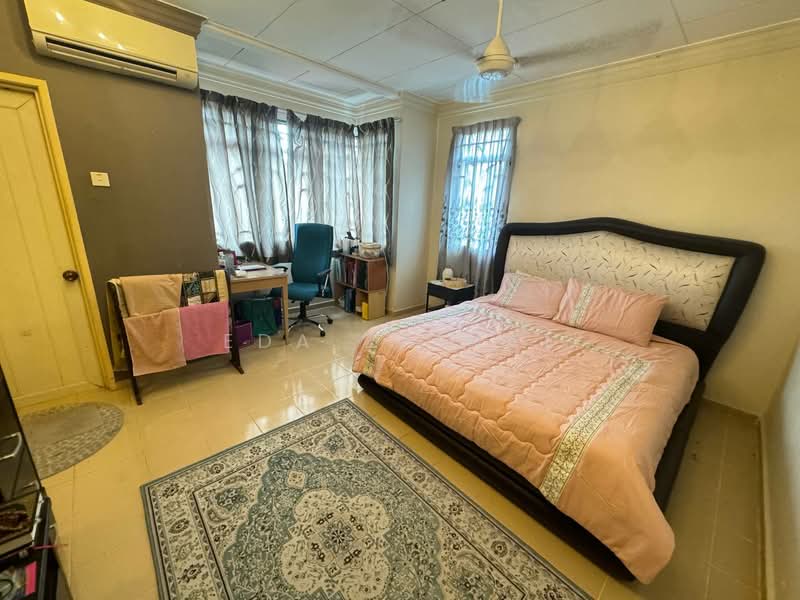 Terraced House for Sale in Kajang (Selangor) - Eda Zainal - Bedroom - PropertyGuru.com.my