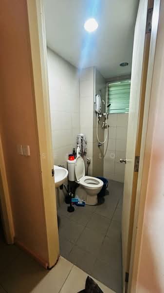 Kondominium untuk Dijual di 222 Residency - Sean Lo - Bathroom - PropertyGuru.com.my