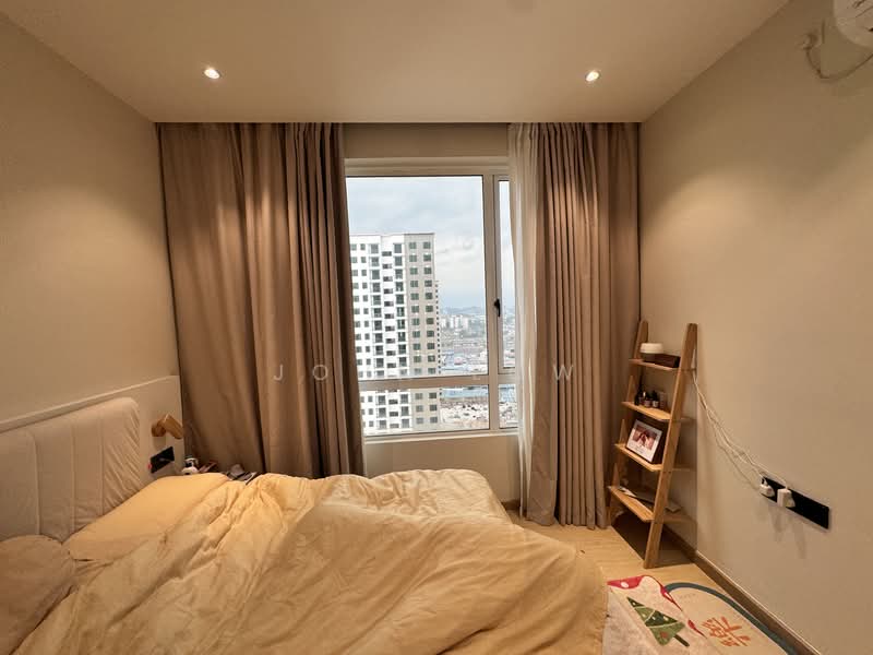 Service Residence for Sale at D'carlton (Residensi Seri Mega) - John Low - Bedroom - PropertyGuru.com.my