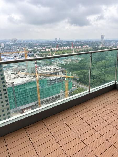 Kediaman Servis untuk Dijual di D'carlton (Residensi Seri Mega) - John Low - Balcony - PropertyGuru.com.my