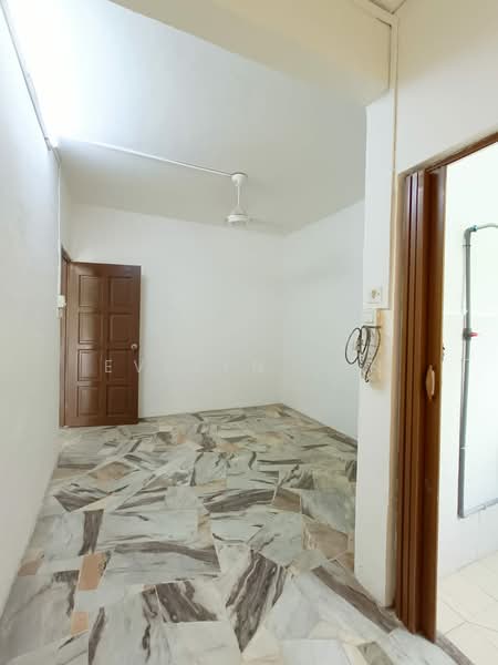 Pangsapuri untuk Disewa di Taman Desa Kempas - Evelyn Tan - Interior - PropertyGuru.com.my