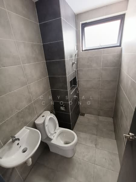Kediaman Servis untuk Disewa di ASTON ACACIA - Crystal Choong - Bathroom - PropertyGuru.com.my