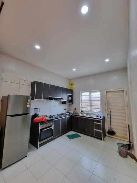Rumah Bandar untuk Disewa di Taman Putra Perdana (Puchong) - Evan Goh - Kitchen - PropertyGuru.com.my