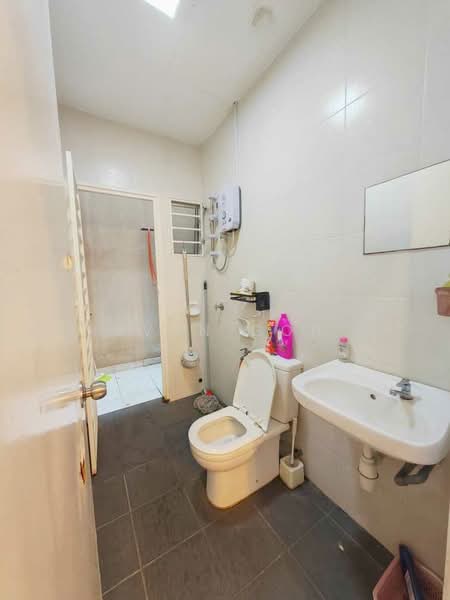 Townhouse for Rent in Taman Putra Perdana (Puchong) - Evan Goh - Bathroom - PropertyGuru.com.my