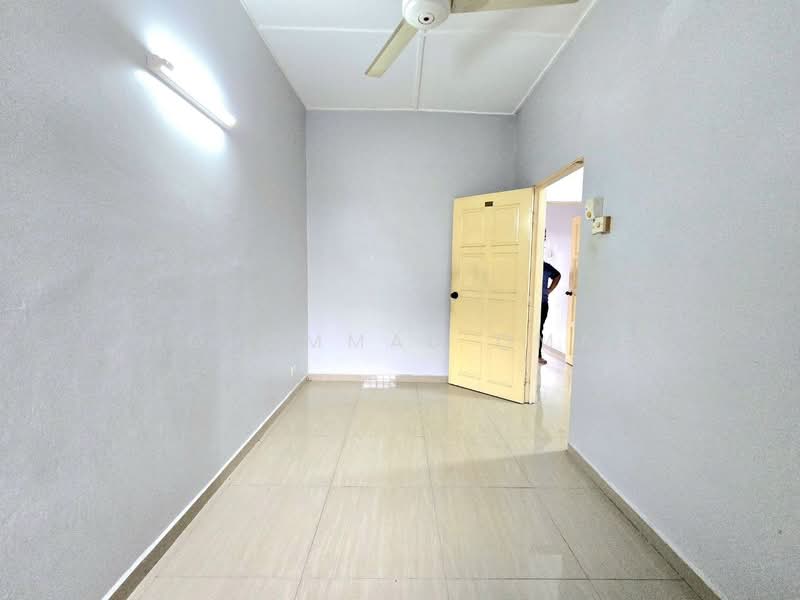 For Sale - Taman Kosas