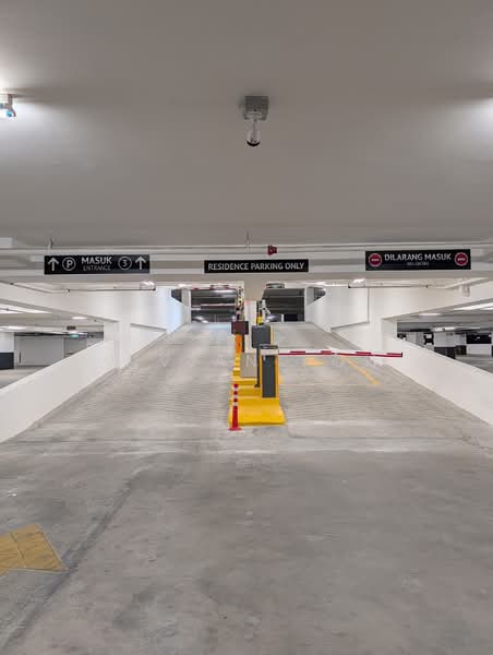 Service Residence for Rent at Setia Alam - Vivian Koh - Car Park - PropertyGuru.com.my