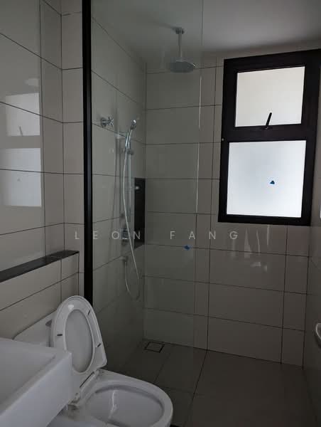 Servis Apartment untuk Dijual di Duta Park Residences - Leon Fang - Bathroom - PropertyGuru.com.my