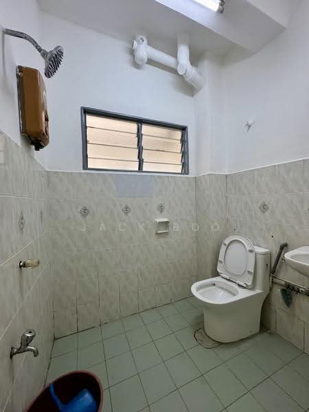 2-storey Terraced House for Sale in Bandar Bukit Tinggi 2 (Klang) - Jack Boo - Bathroom - PropertyGuru.com.my
