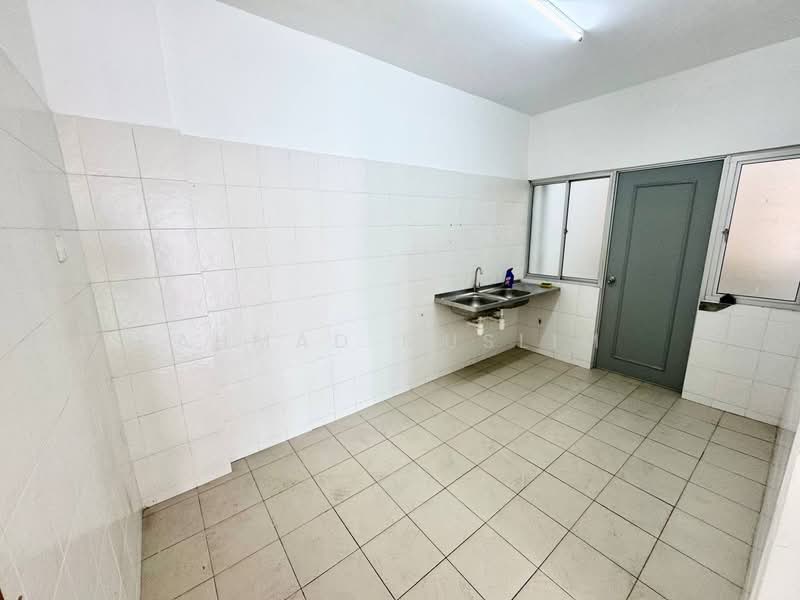 Kondominium untuk Dijual di Villa Makmur - Ahmad Muslim - PropertyGuru.com.my