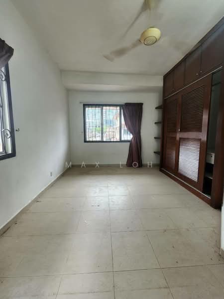 Townhouse for Sale in Taman Tampoi Indah (Tampoi) - Max Loh - Bedroom - PropertyGuru.com.my