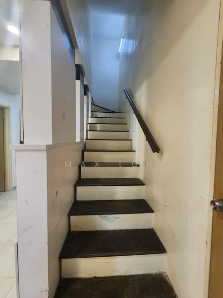 Townhouse for Sale in Taman Tampoi Indah (Tampoi) - Max Loh - Interior - PropertyGuru.com.my