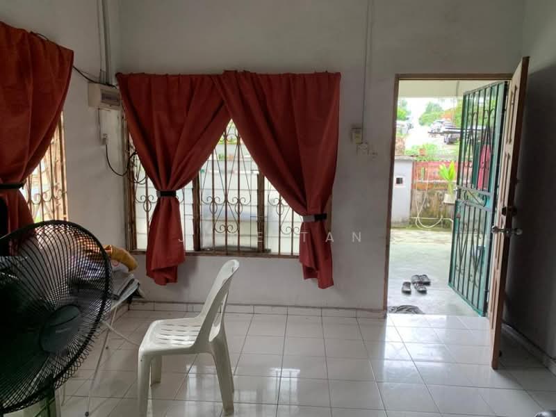 1-storey Terraced House for Sale in Ulu Tiram (Johor) - June Tan - Living Room - PropertyGuru.com.my