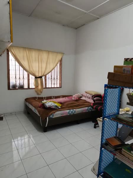 1-storey Terraced House for Sale in Ulu Tiram (Johor) - June Tan - Bedroom - PropertyGuru.com.my