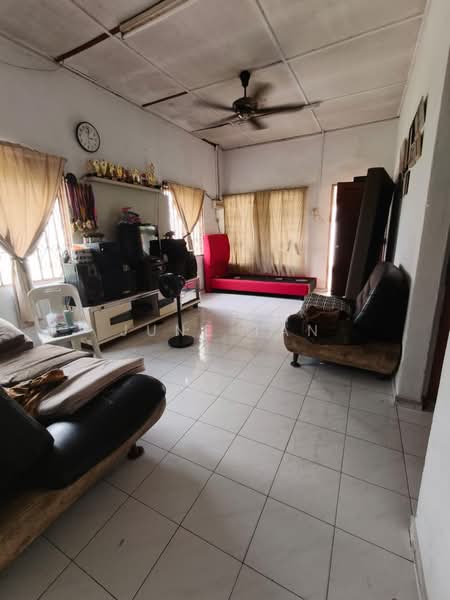 1-storey Terraced House for Sale in Ulu Tiram (Johor) - June Tan - Living Room - PropertyGuru.com.my