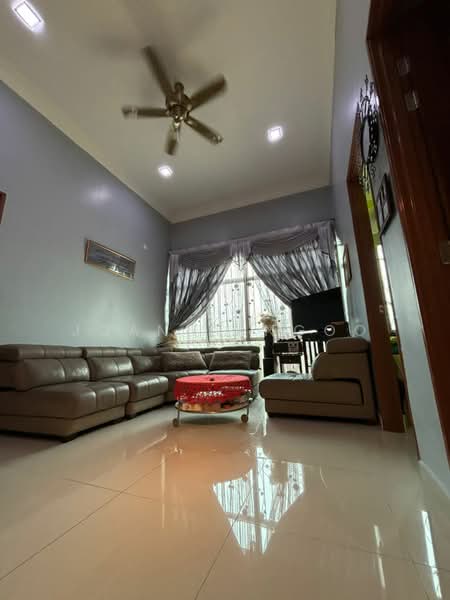 2-storey Terraced House for Sale in Johor Bahru (Johor) - Joanne Ngoo - Living Room - PropertyGuru.com.my