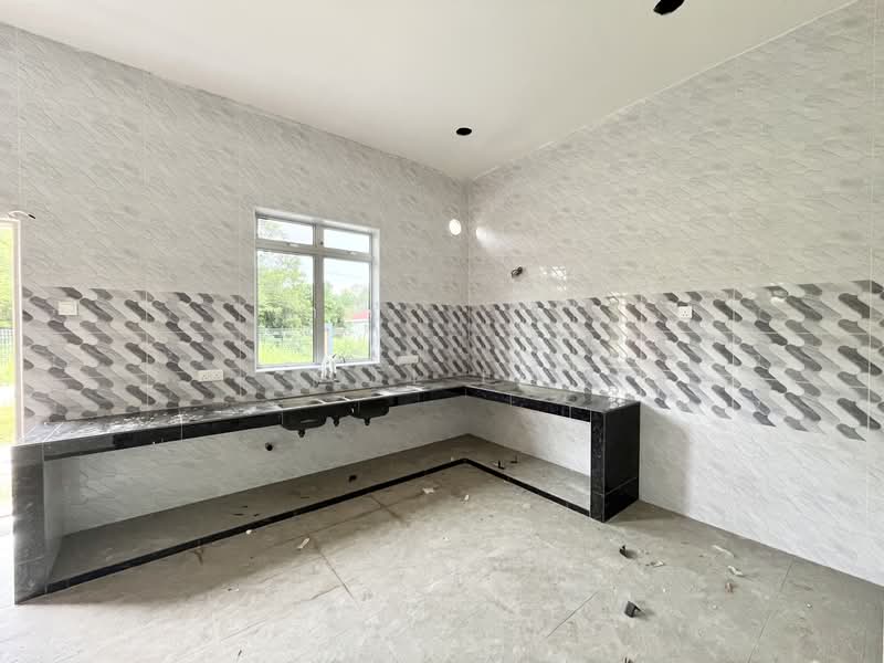 Bungalow for Sale in Bidor (Perak) - Joel Lee - Kitchen - PropertyGuru.com.my