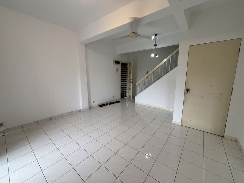 Condominium for Sale at Villa OUG - Josh Yong - Living Room - PropertyGuru.com.my