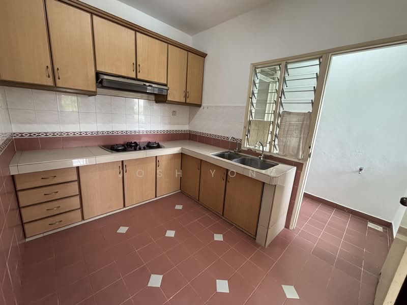 Condominium for Sale at Villa OUG - Josh Yong - Kitchen - PropertyGuru.com.my