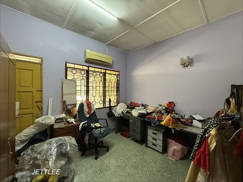 Semi-Detached House for Sale in Taman Gembira (Klang) - Tom Lee - PropertyGuru.com.my