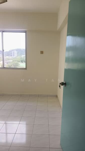 Pangsapuri untuk Dijual di Taman Pekaka Block 31 - May Tan - Interior - PropertyGuru.com.my